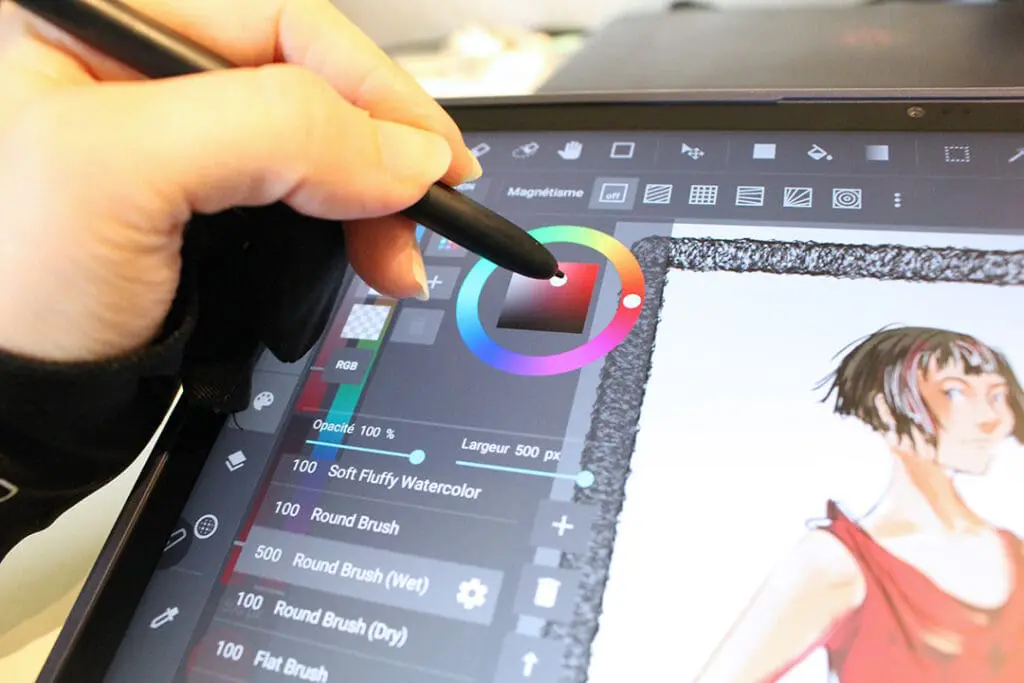 Une ergonomie pour les gauchers à revoir côté logiciel !