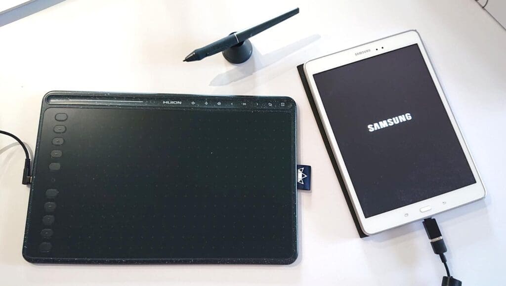 Test : La tablette Huion HS611 122514314 383936239452807 8907582140207407355 n