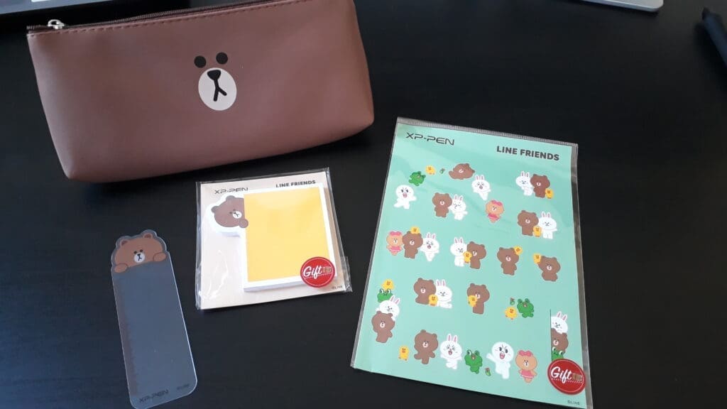 XP-PEN Deco 01 V2 LINE FRIENDS goodies